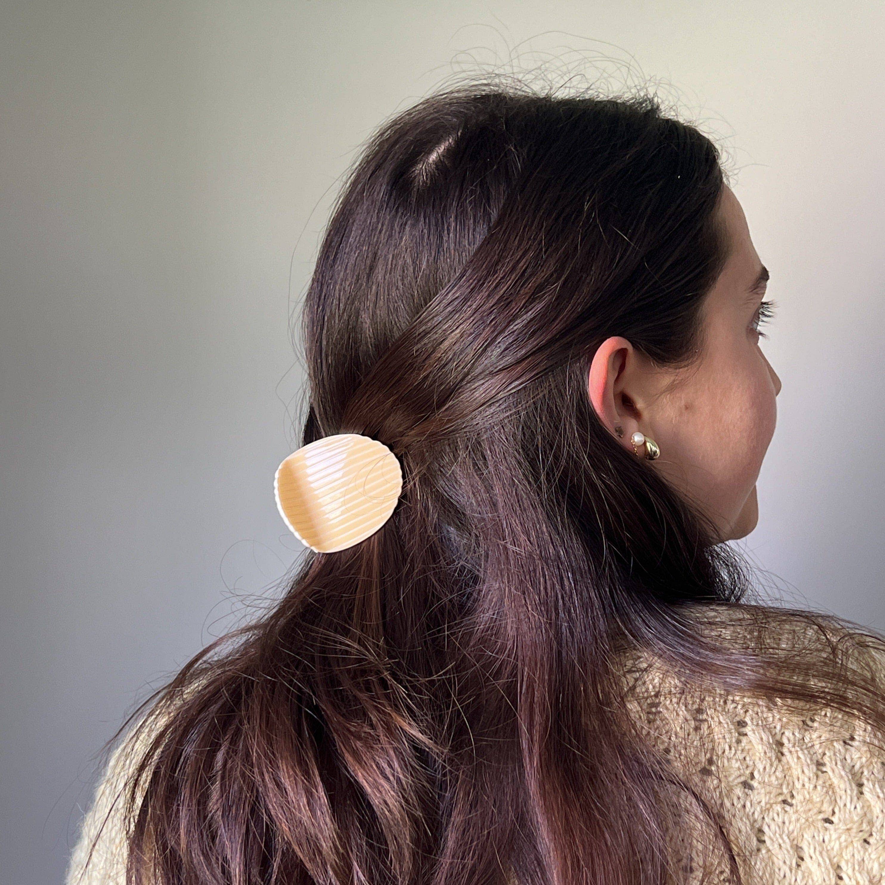 Ruffle Chip Hair Claw