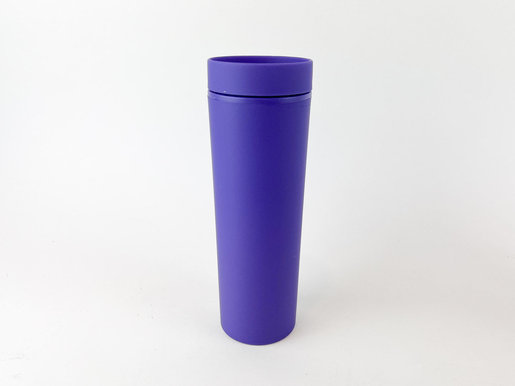 STRATA Cups in all colors with a straw and lid!
