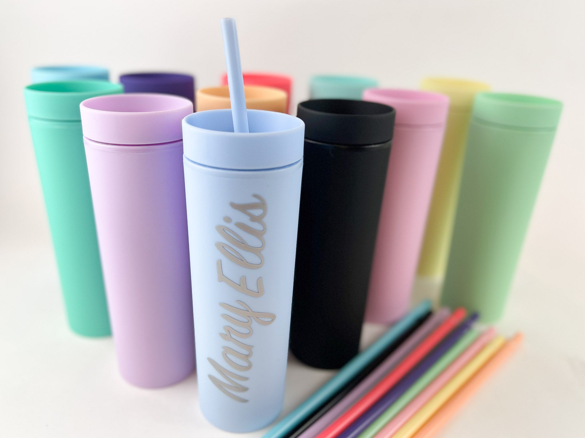 STRATA Cups in all colors with a straw and lid!
